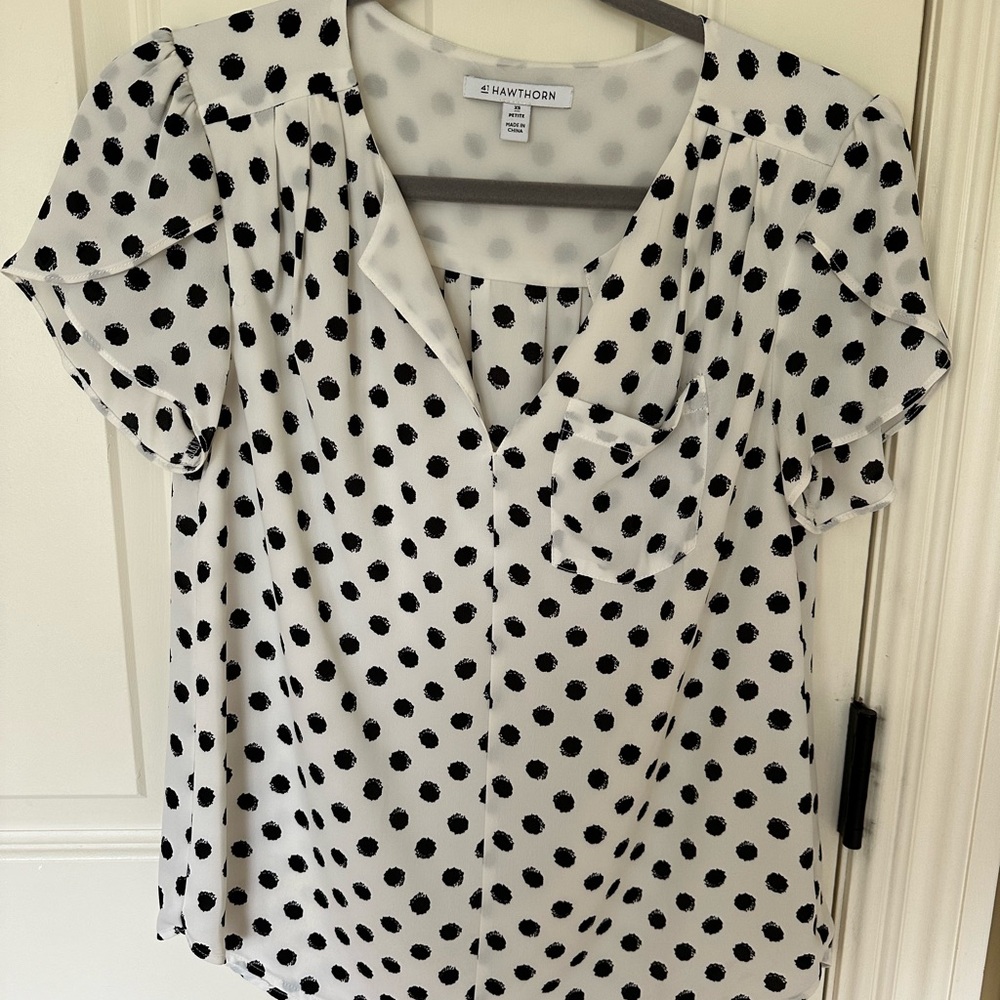 41 Hawthorne Carol Tulip Detail Blouse